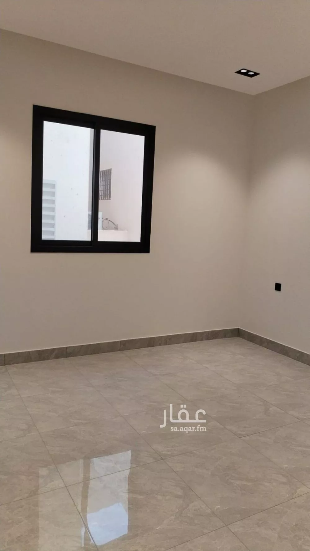 شقة 5 غرف في الحزم 4