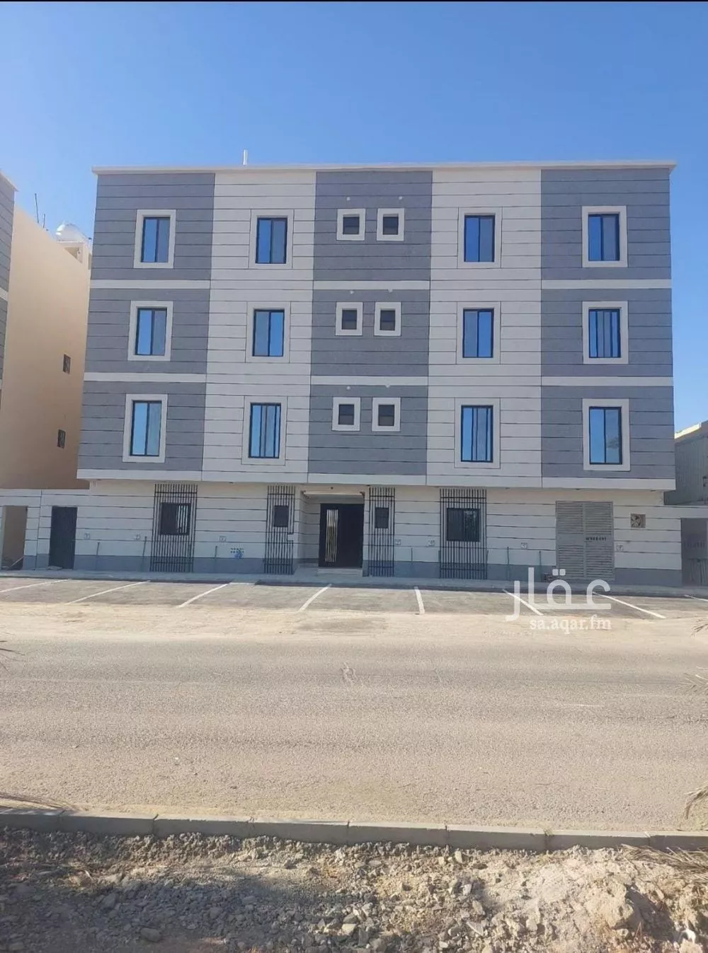 شقة 5 غرف في بدر 1