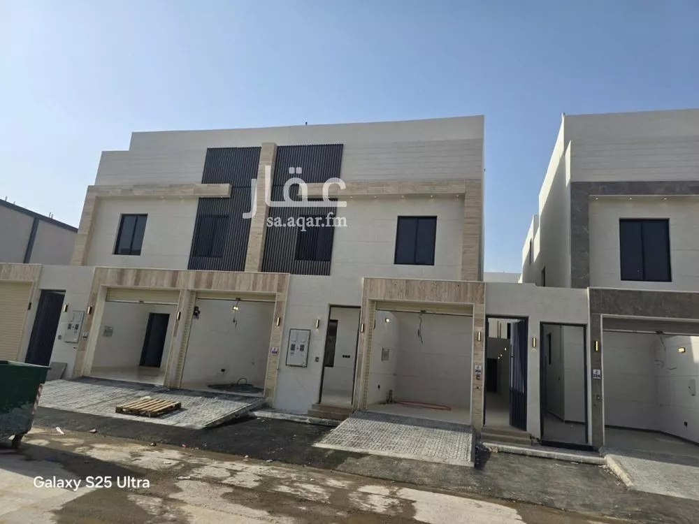 فيلا 5 غرف في عكاظ 2
