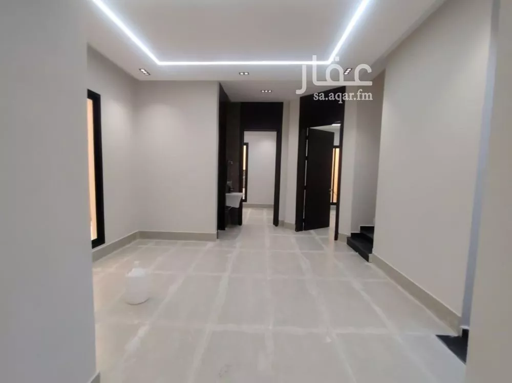 فيلا 5 غرف في العريجاء الغربية 5