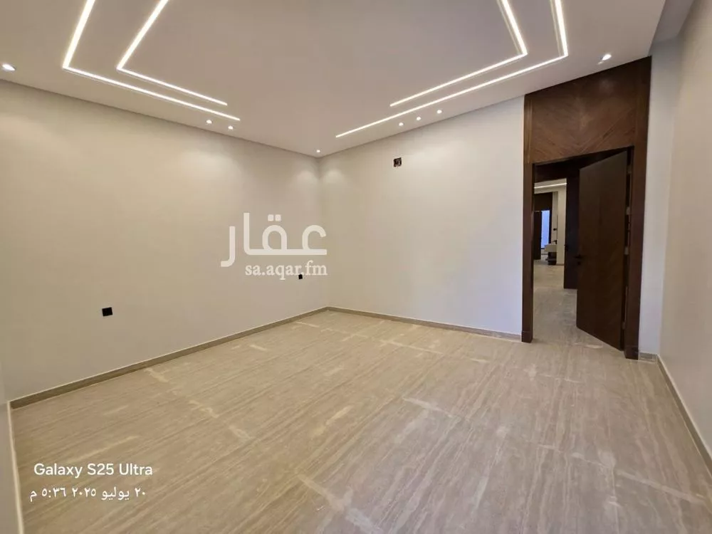 5 bedroom floor in Tuwaiq 3