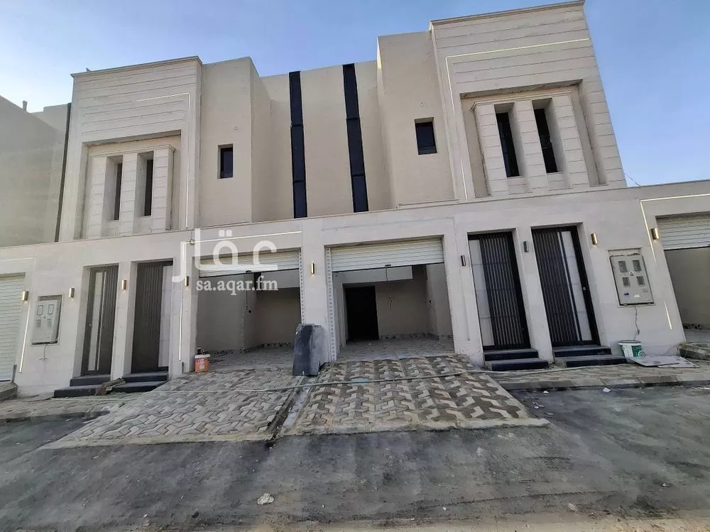 5 bedroom floor in Tuwaiq 1