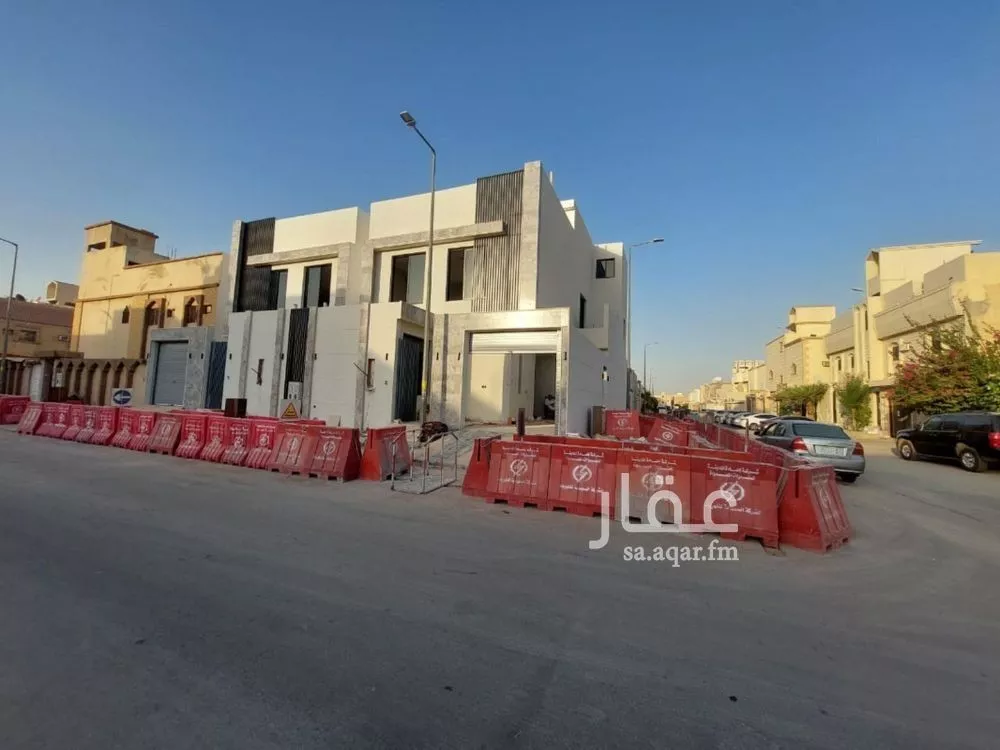 فيلا 5 غرف في العريجاء الغربية 2