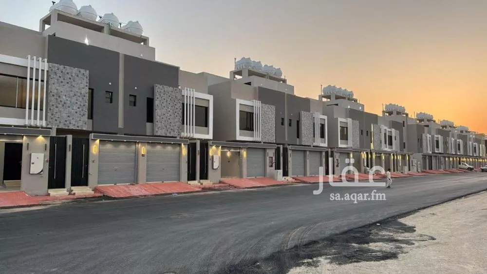 فيلا 5 غرف في طيبة 3