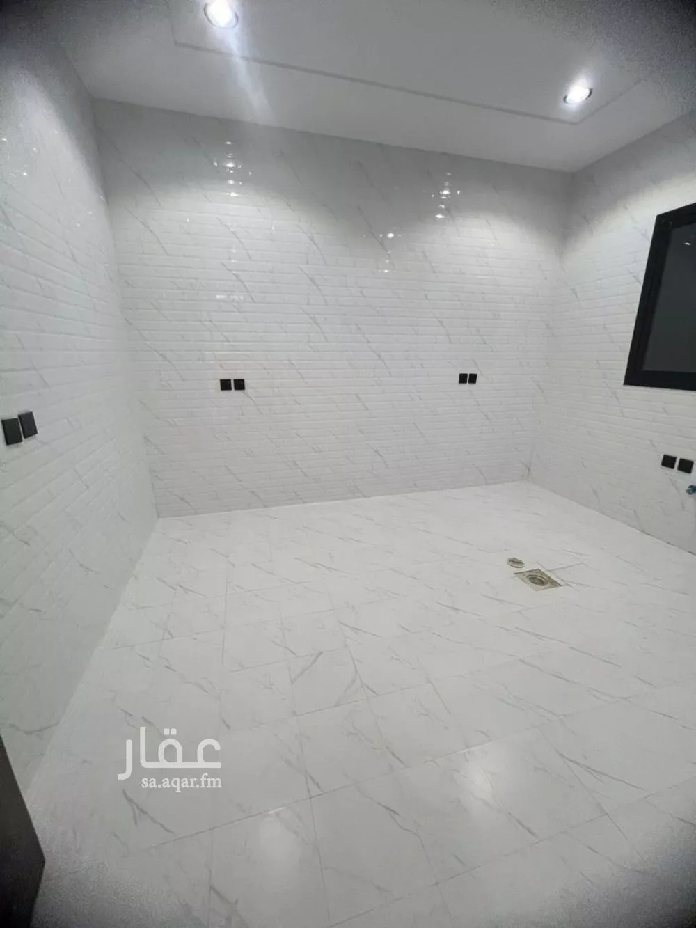 5 bedroom apartment in Al Hazm 5