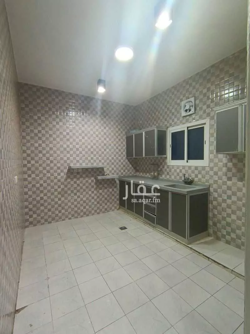 شقة 3 غرف في الرمال 5