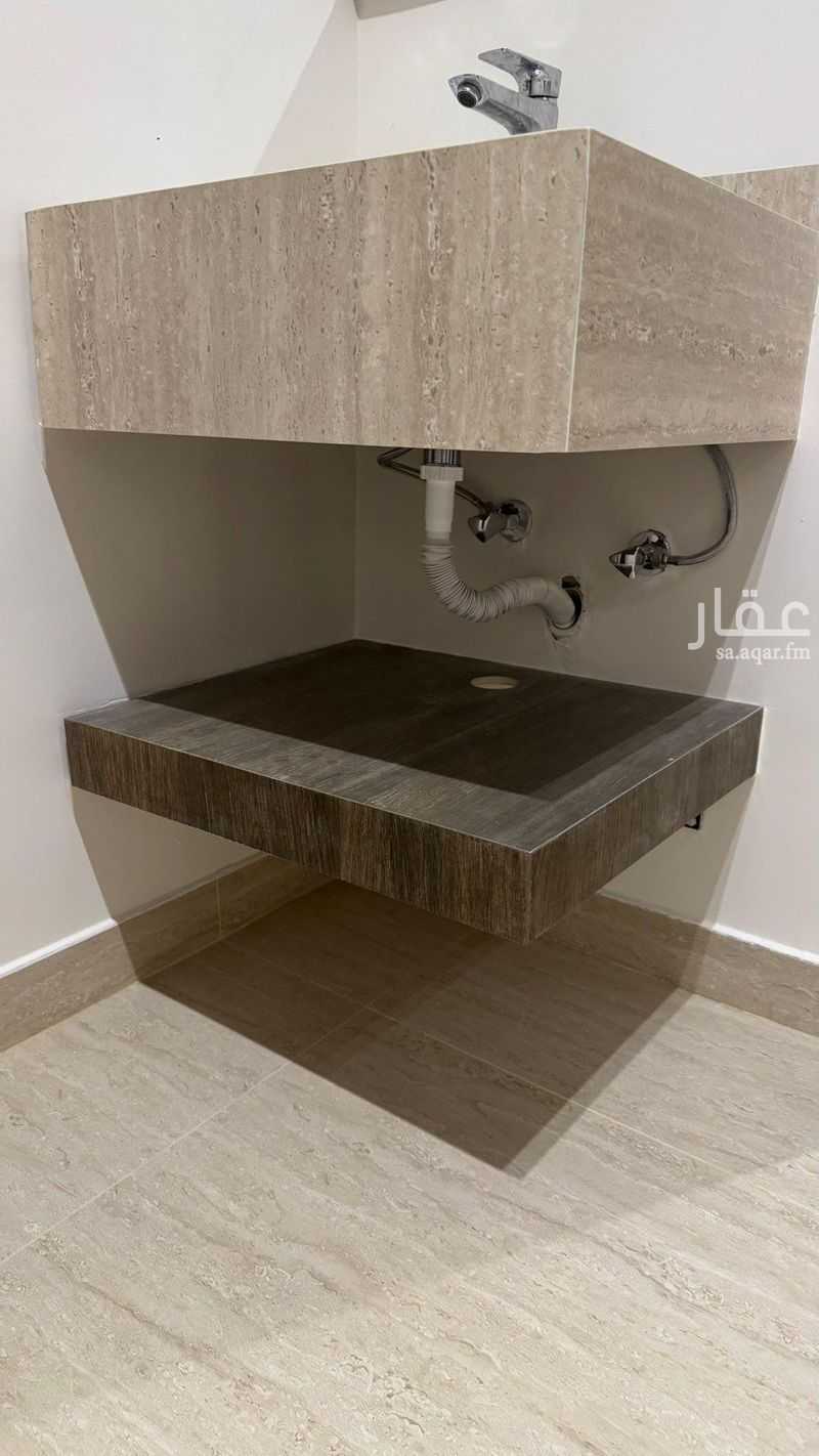shop in Al Rawdah, Riyadh 6