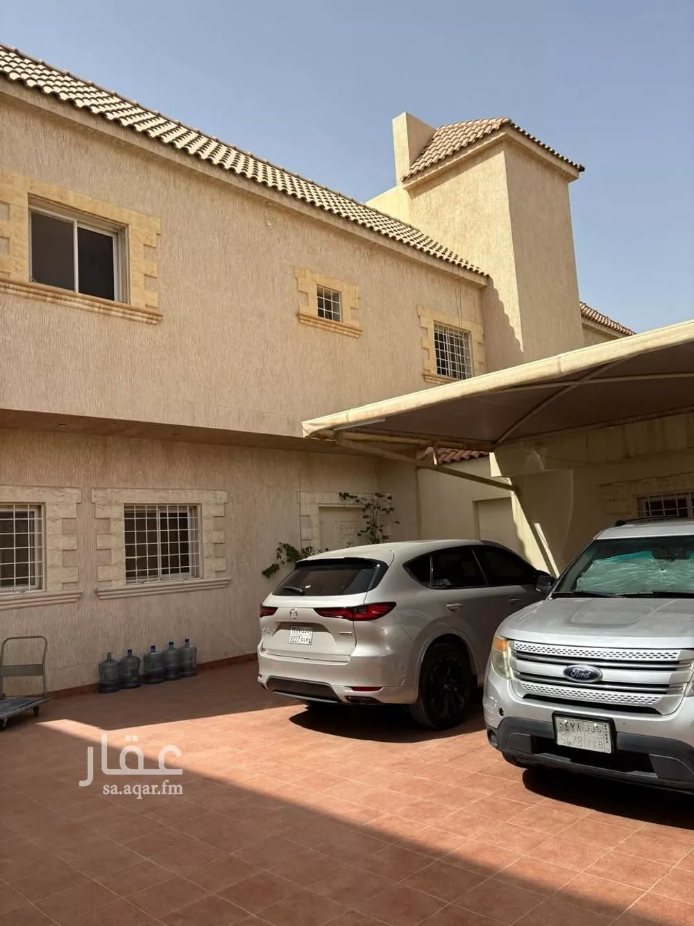 فيلا 12 غرف في الفلاح 3