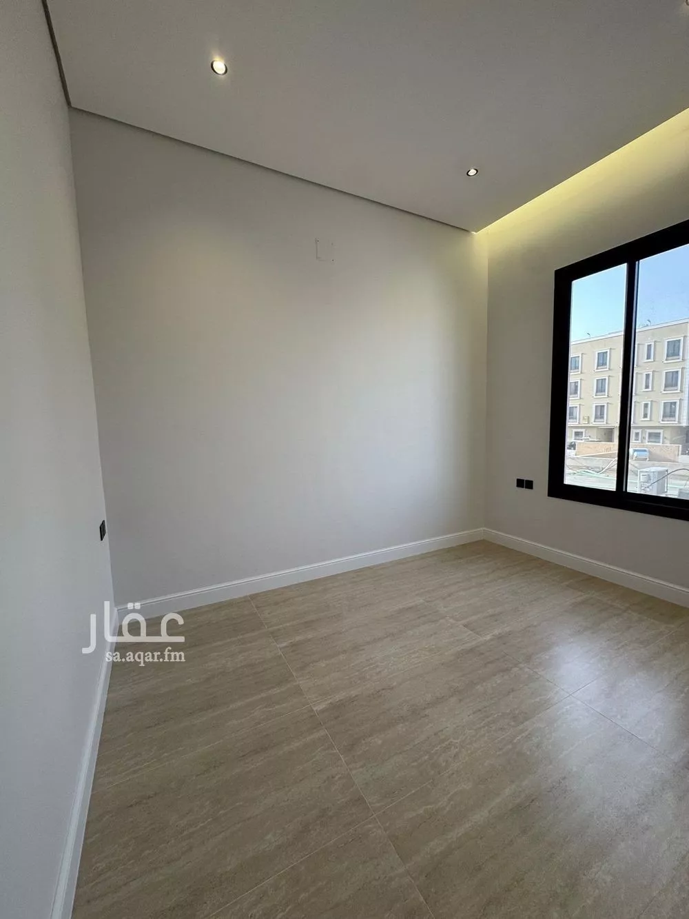 6 bedroom villa in Al Narjis 5