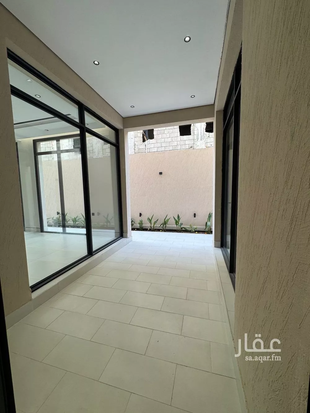 فيلا 5 غرف في النرجس 5