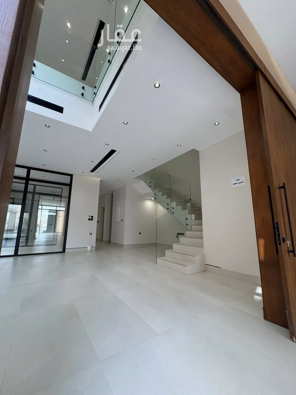 فيلا 5 غرف في النرجس 4