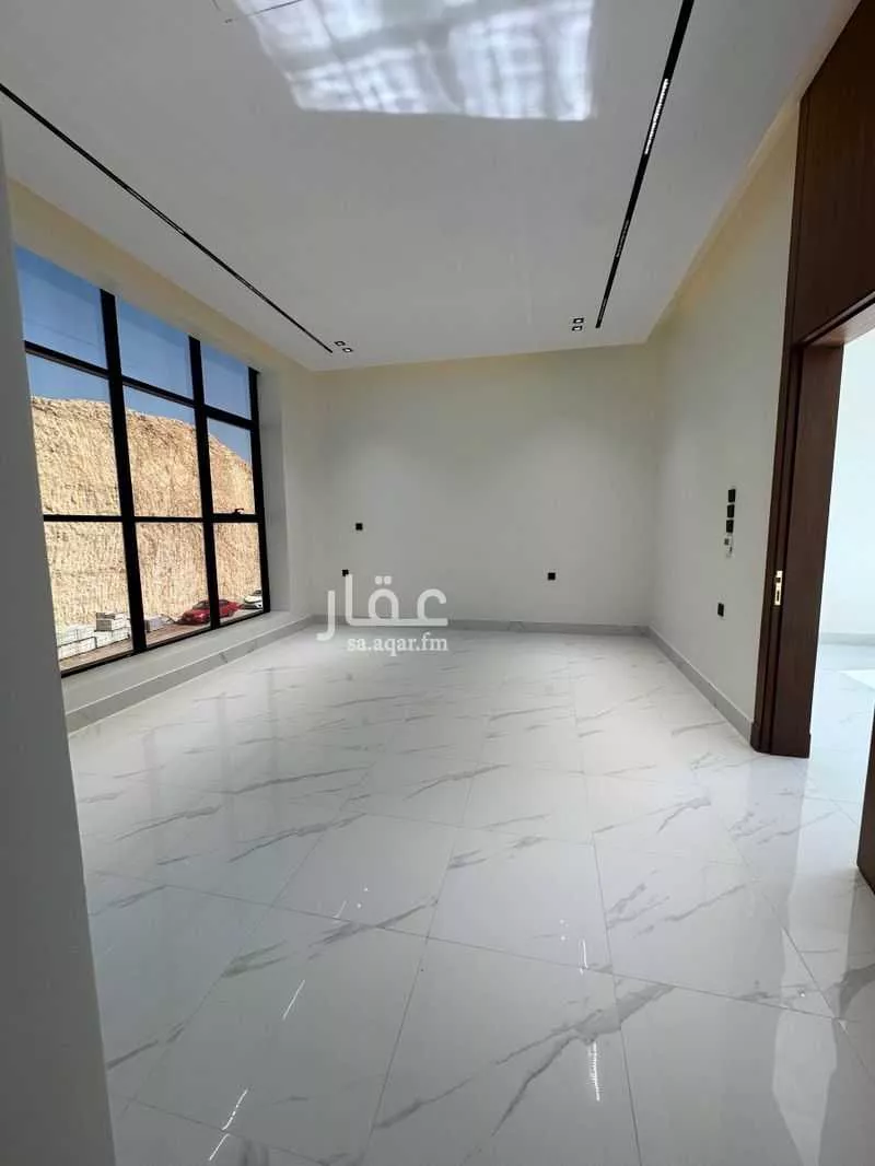 5 bedroom villa in Al Narjis 3