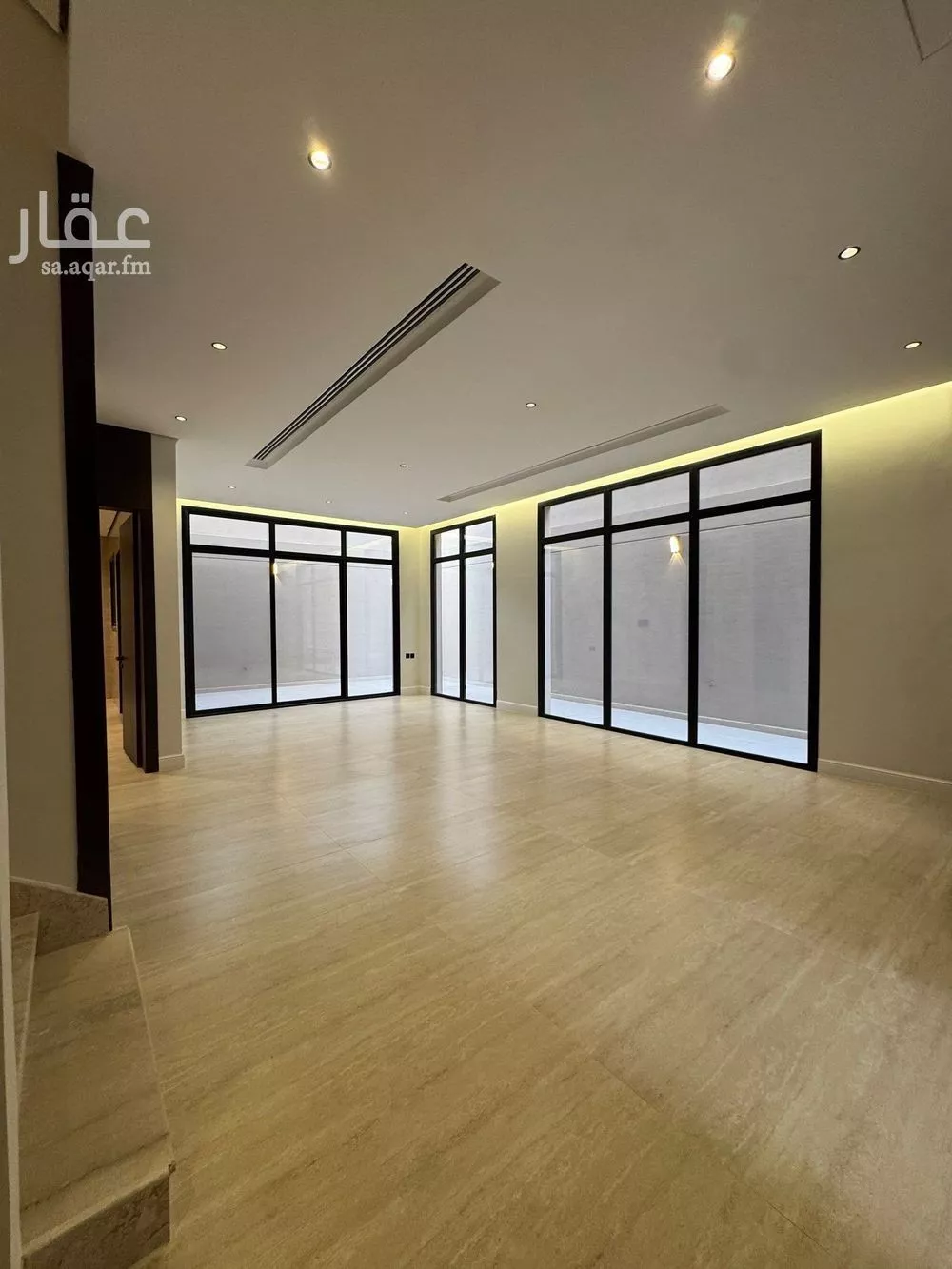 6 bedroom villa in Al Narjis 4