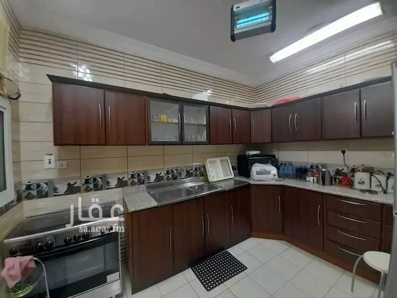 شقة 4 غرف في السلامة 4