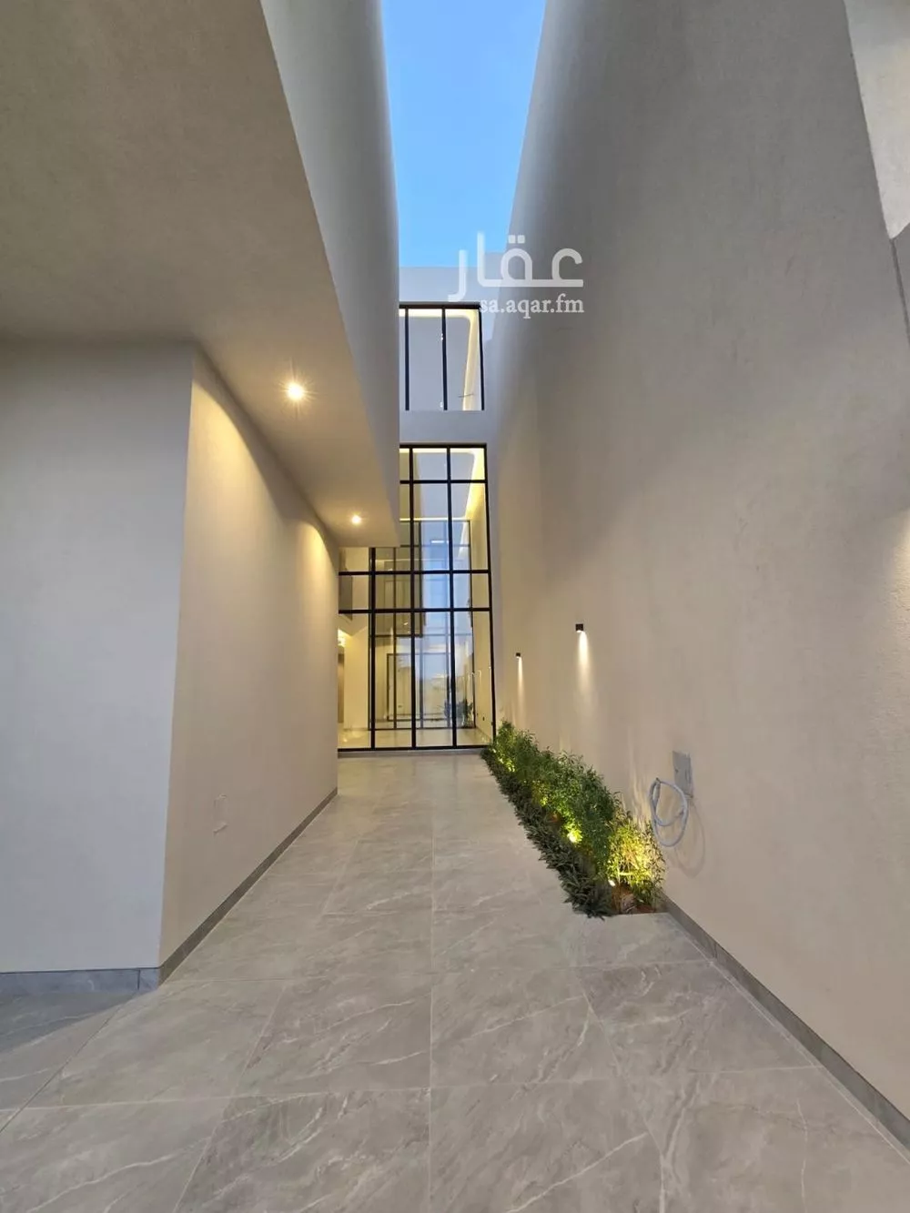 فيلا 5 غرف في النرجس 5