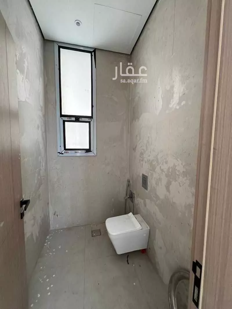 فيلا 5 غرف في الخليج 3