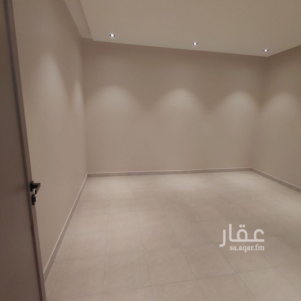 8 bedroom villa in Granada, Riyadh 6