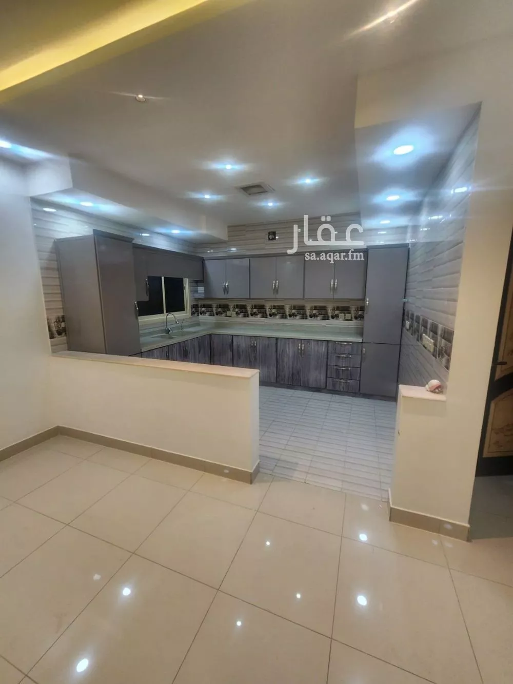 3 bedroom floor in Al Wadi 1