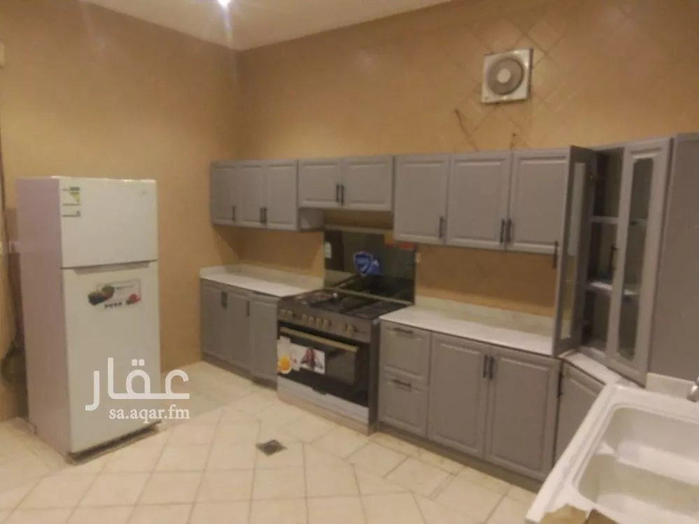 3 bedroom floor in Al Sahafah 1