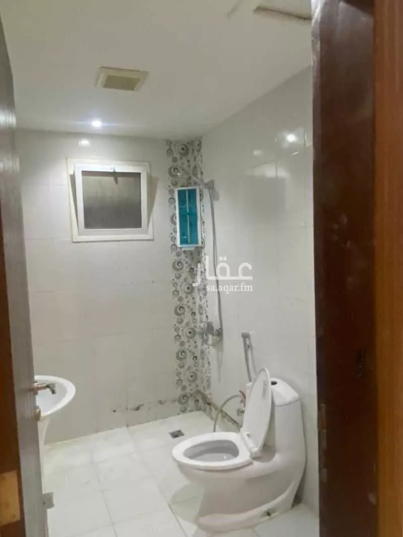 5 bedroom villa in King Abdul Aziz, Riyadh 7