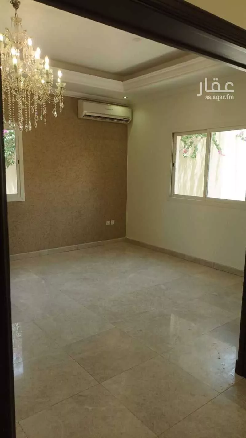 4 bedroom villa in King Abdul Aziz, Riyadh 7