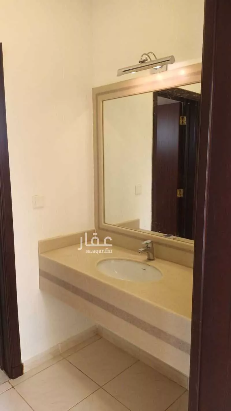 4 bedroom villa in King Abdul Aziz, Riyadh 13