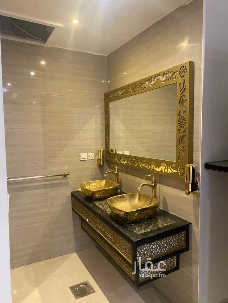 5 bedroom villa in King Abdul Aziz, Riyadh 8