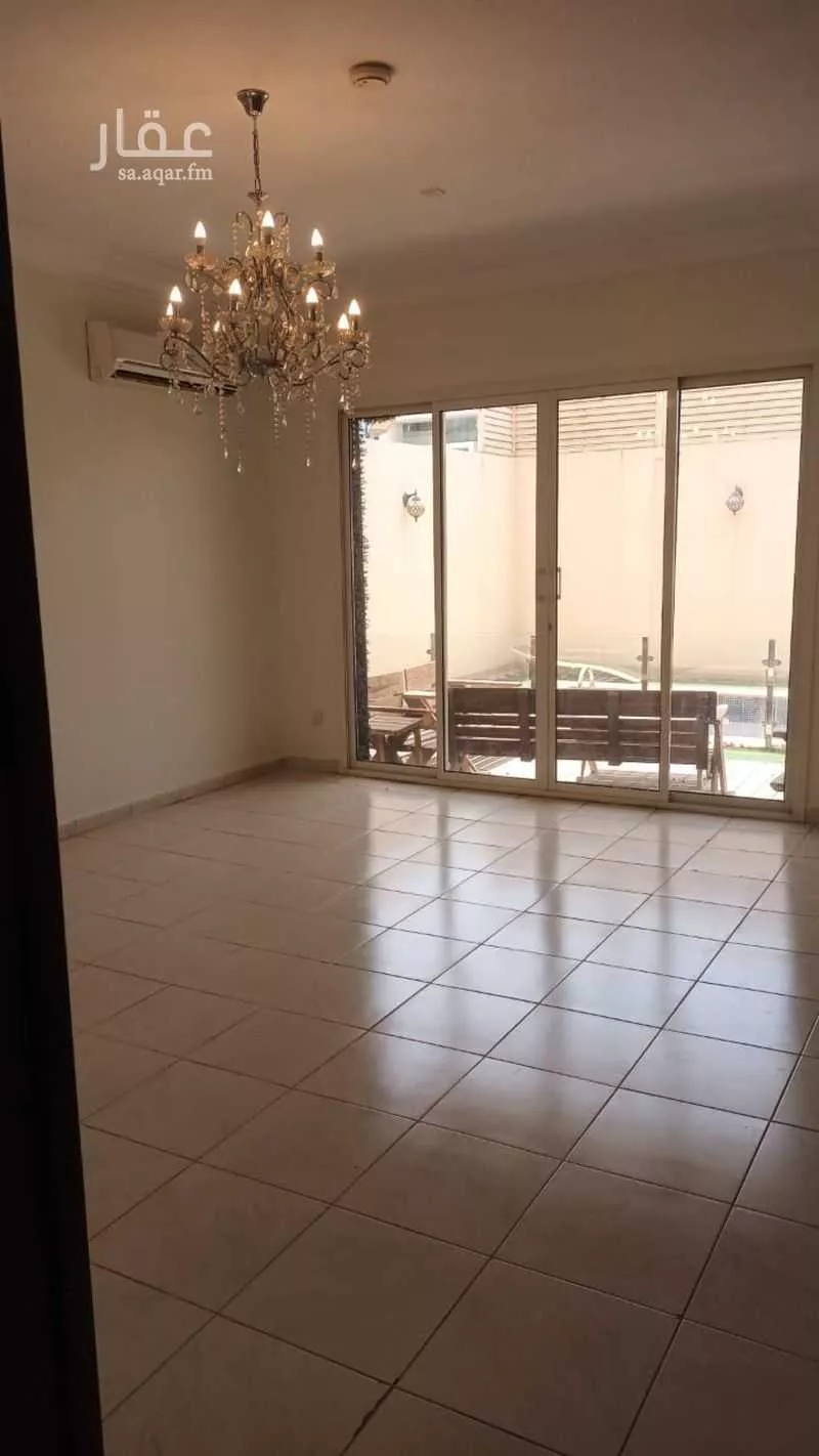 4 bedroom villa in King Abdul Aziz, Riyadh 10