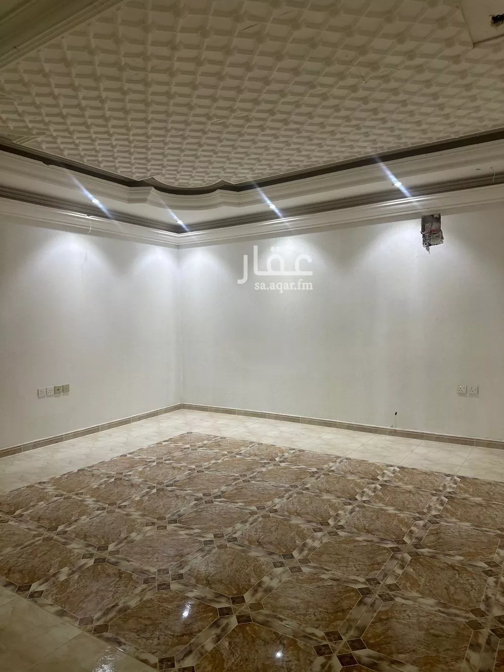 10000 sqm building in Al Rimal 1