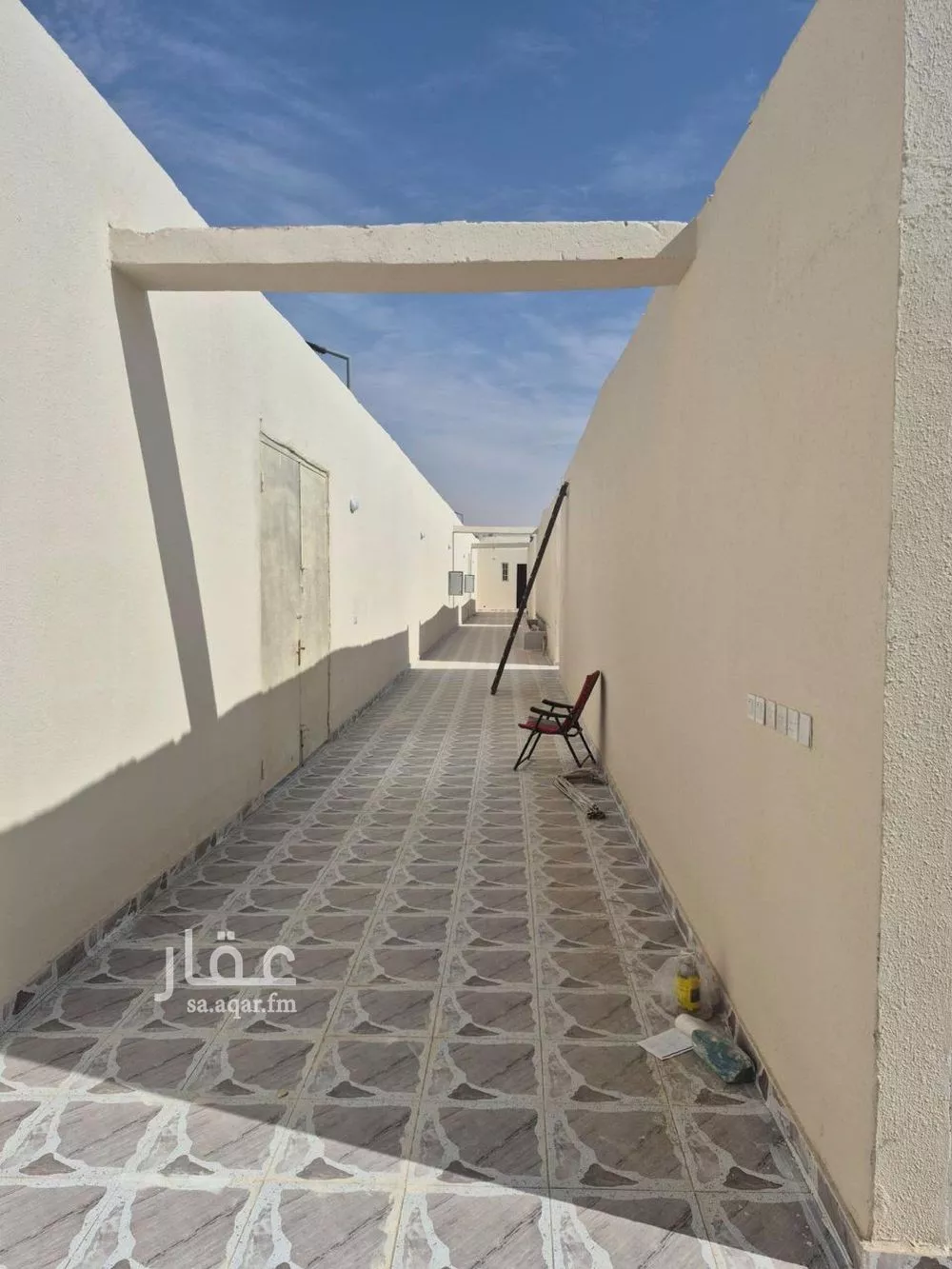 عمارة 2700 م² في الرمال 1