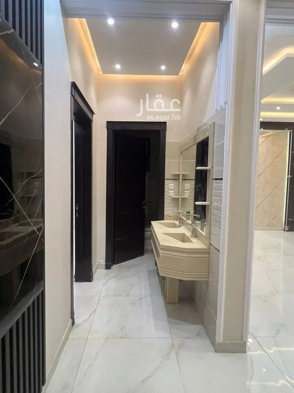 6 bedroom villa in Al Rimal 1