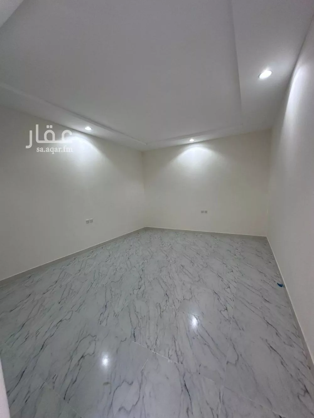 شقة 1 غرف في الرمال 3