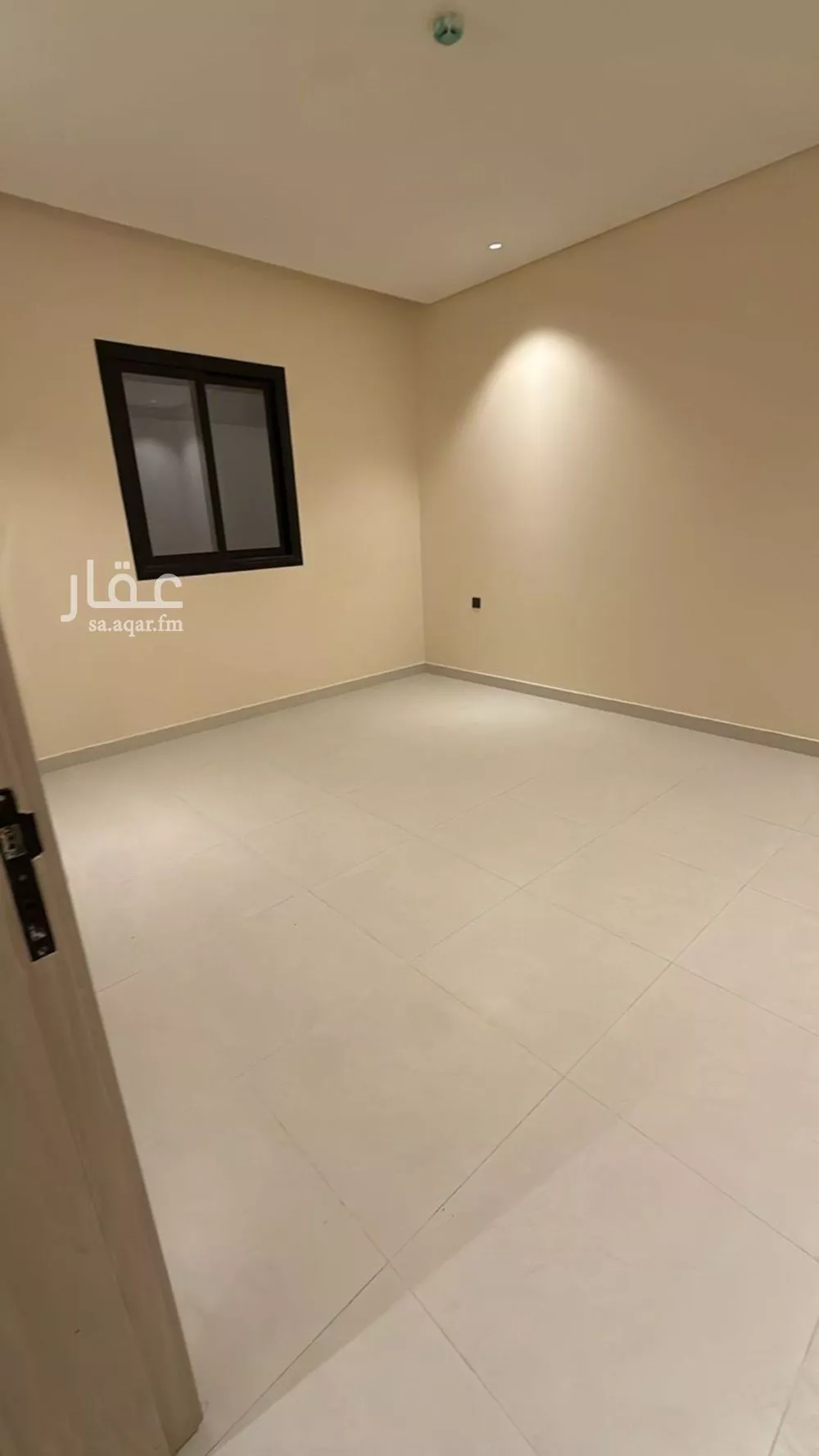 شقة 4 غرف في الرمال 4