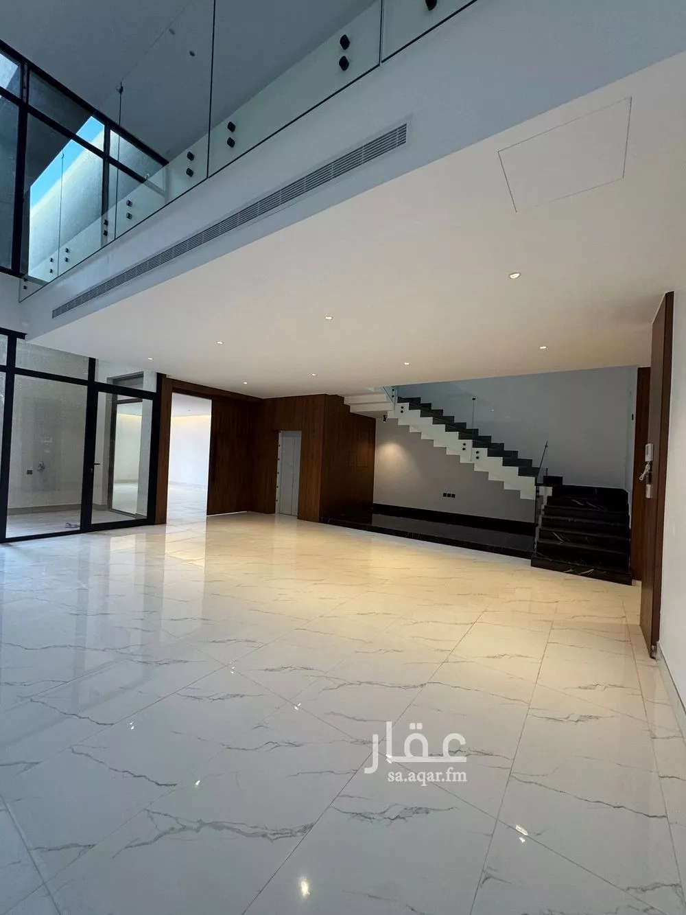 فيلا 7 غرف في النرجس 5