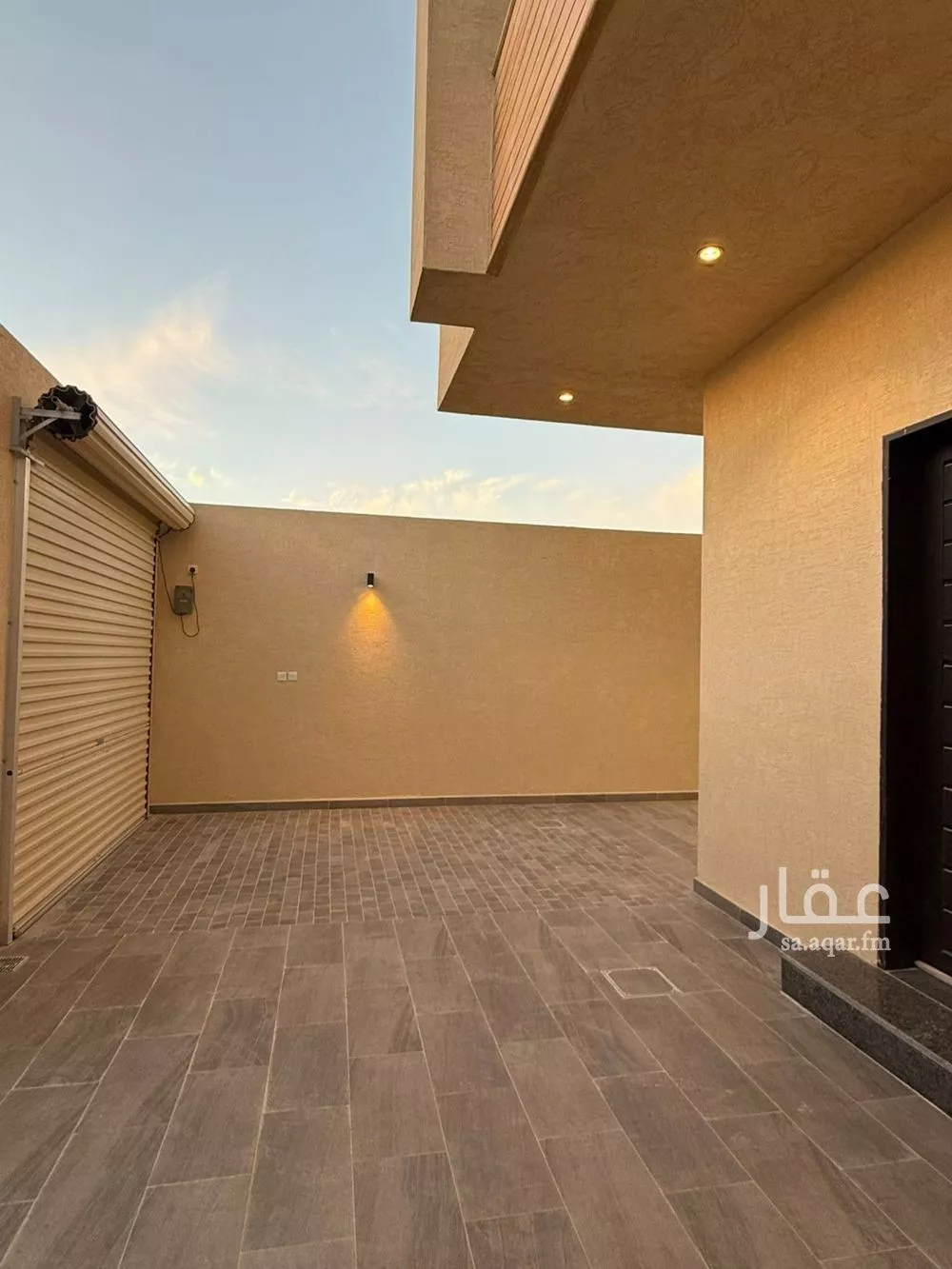 فيلا 6 غرف في العارض 2