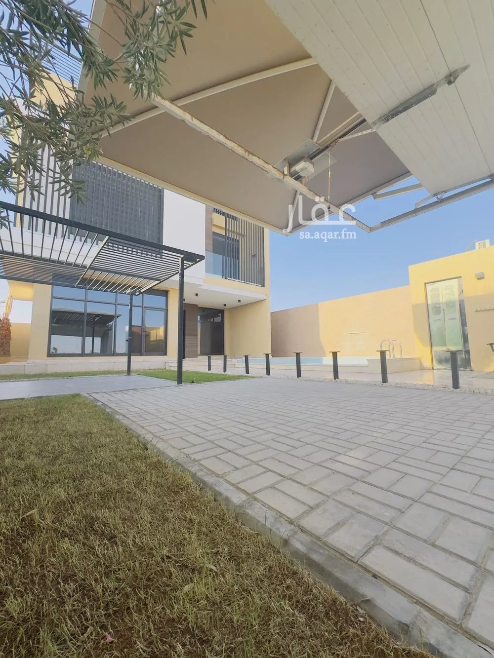 فيلا 6 غرف في العارض 4