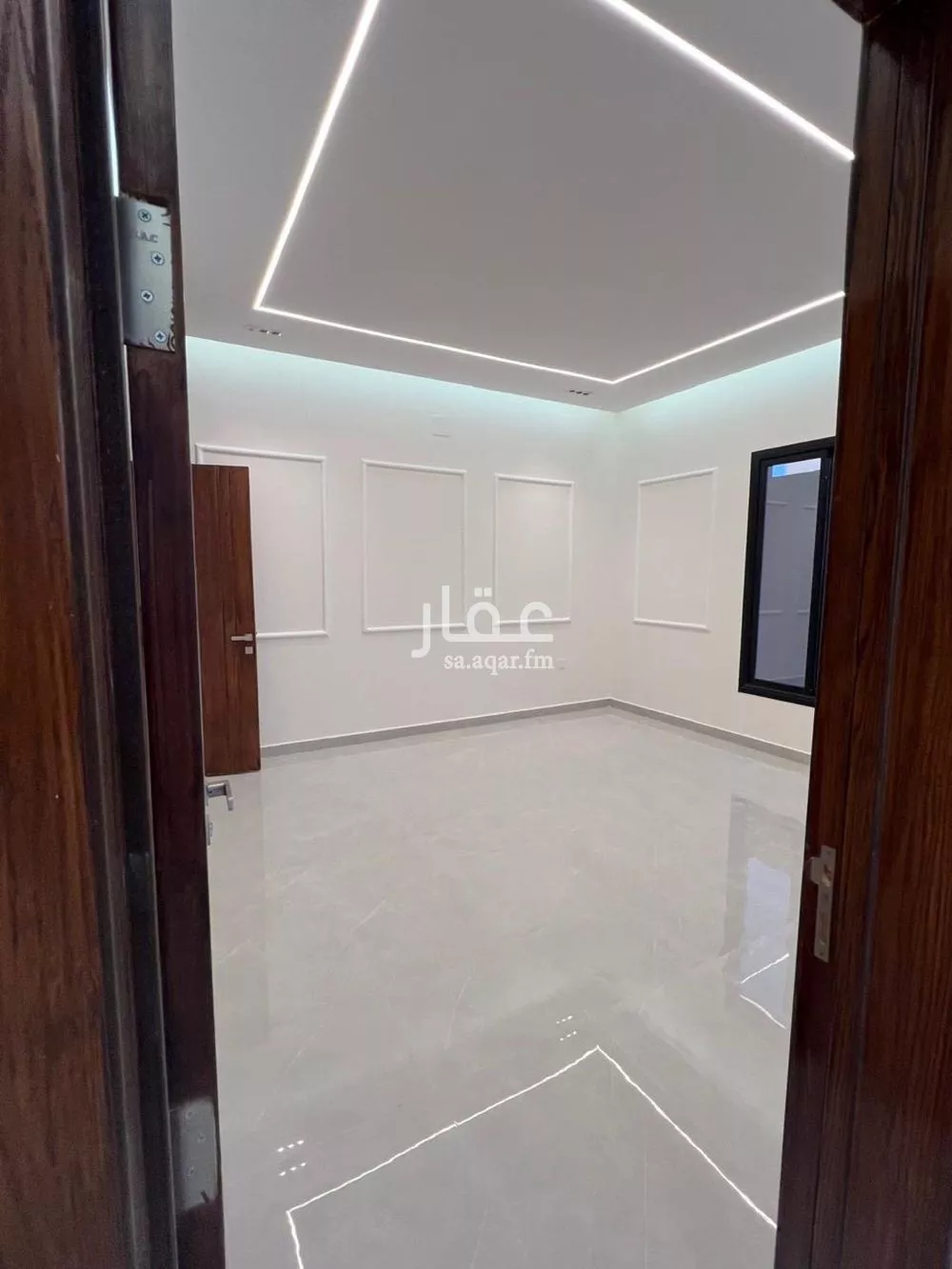 فيلا 6 غرف في المهدية 5