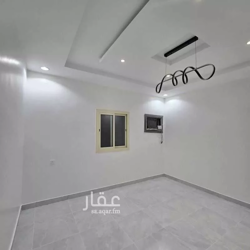 شقة 5 غرف في الصفا 1