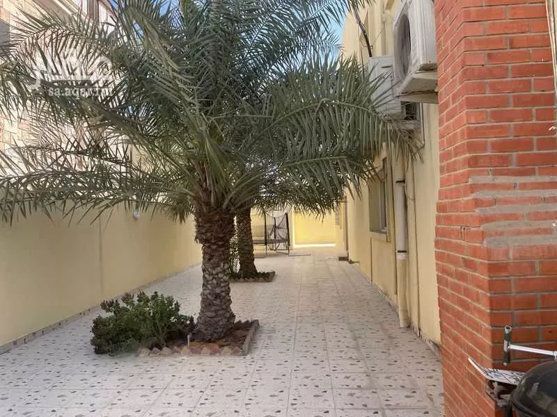 فيلا 7 غرف في الدوحة الشمالية 3