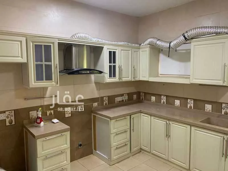 عمارة 700 م² في المحمدية 4