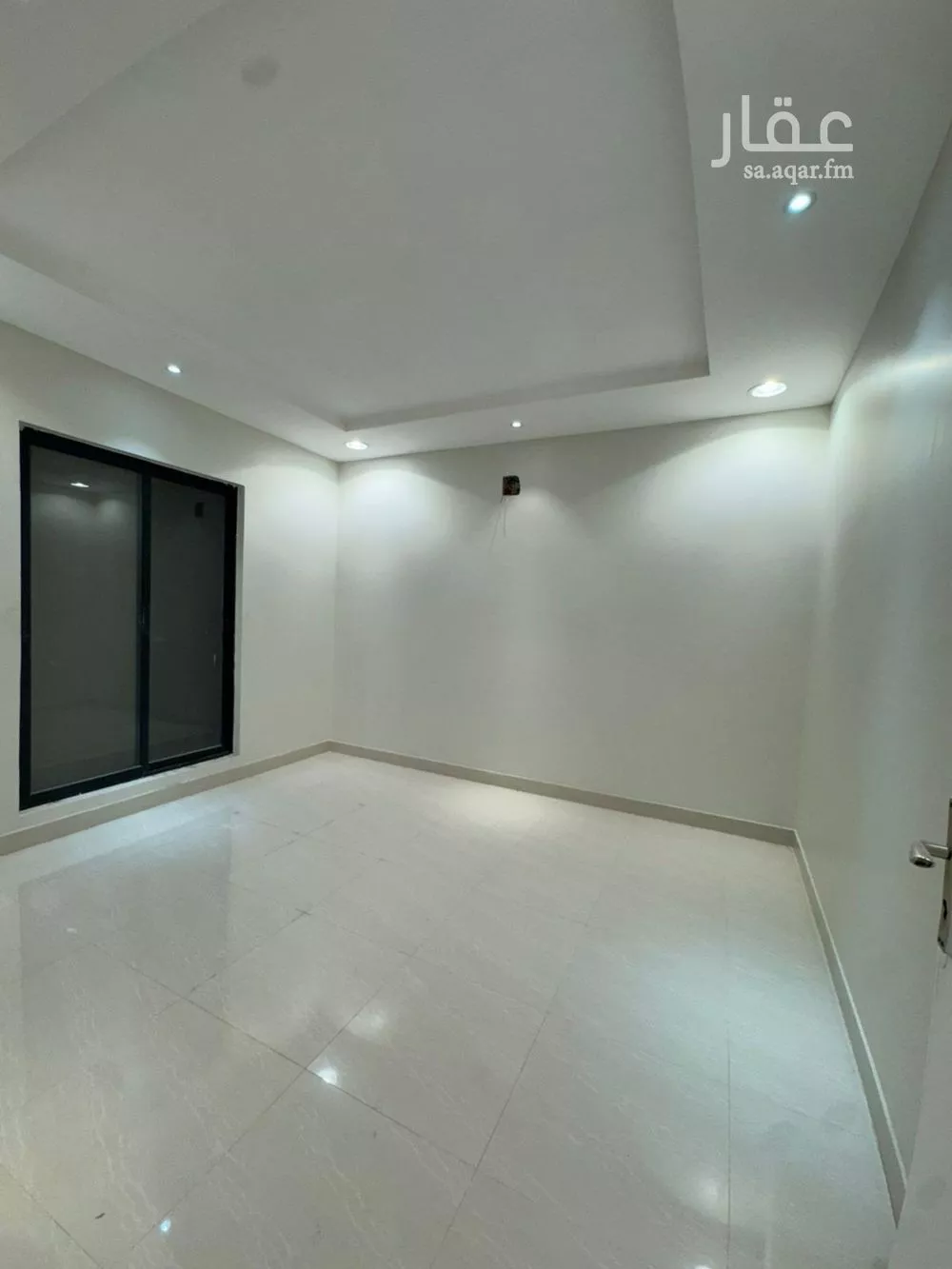 فيلا 7 غرف في العارض 5