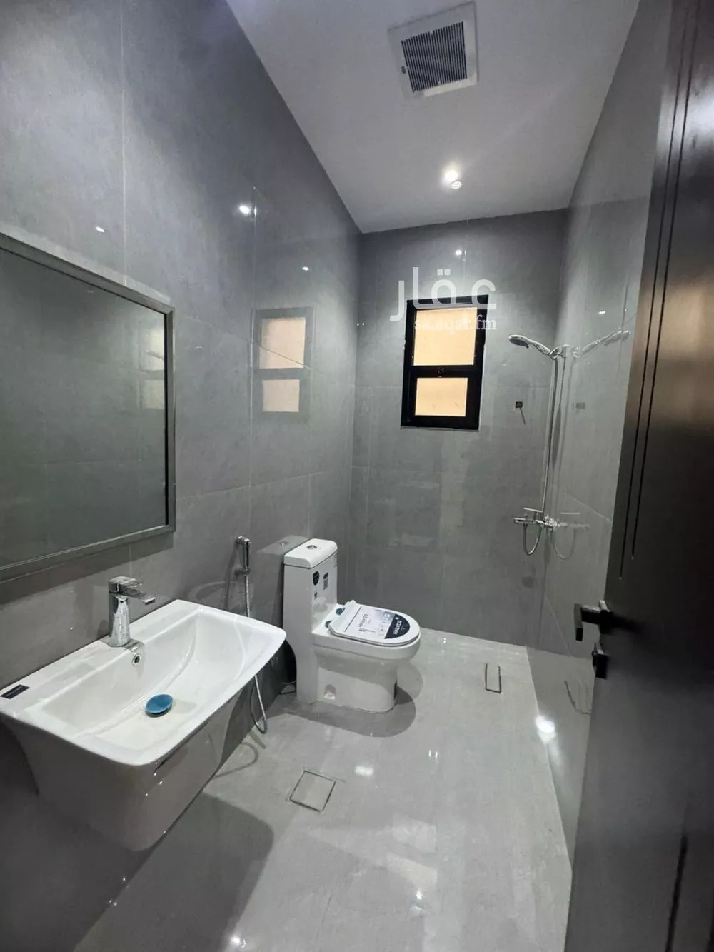 4 bedroom floor in Al Aridh 2