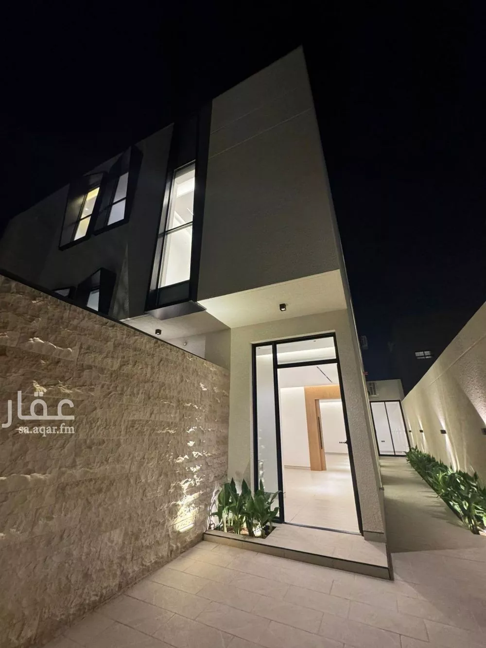 دور 4 غرف في العارض 1