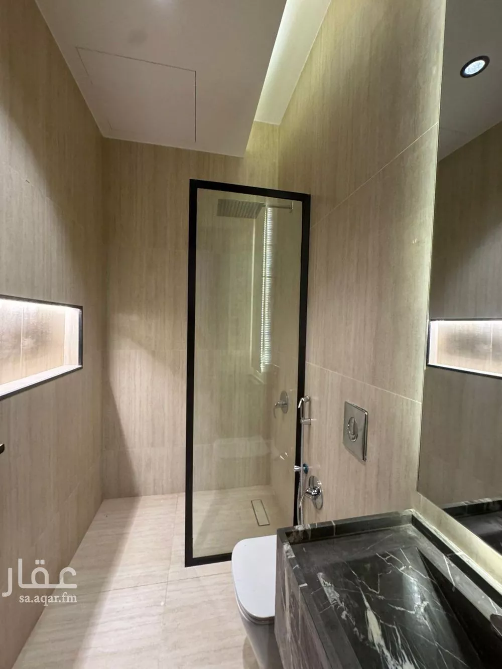 فيلا 5 غرف في العارض 3