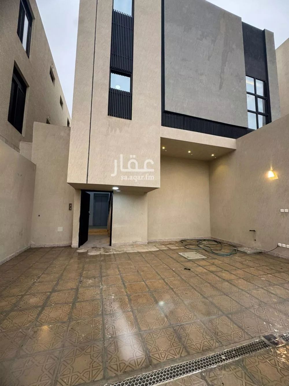 4 bedroom floor in Al Aridh 1