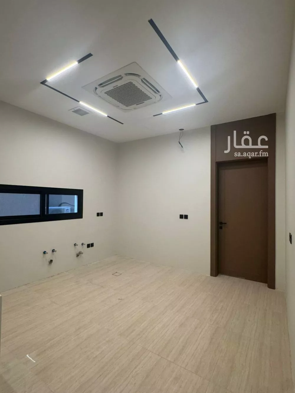 فيلا 5 غرف في العارض 4