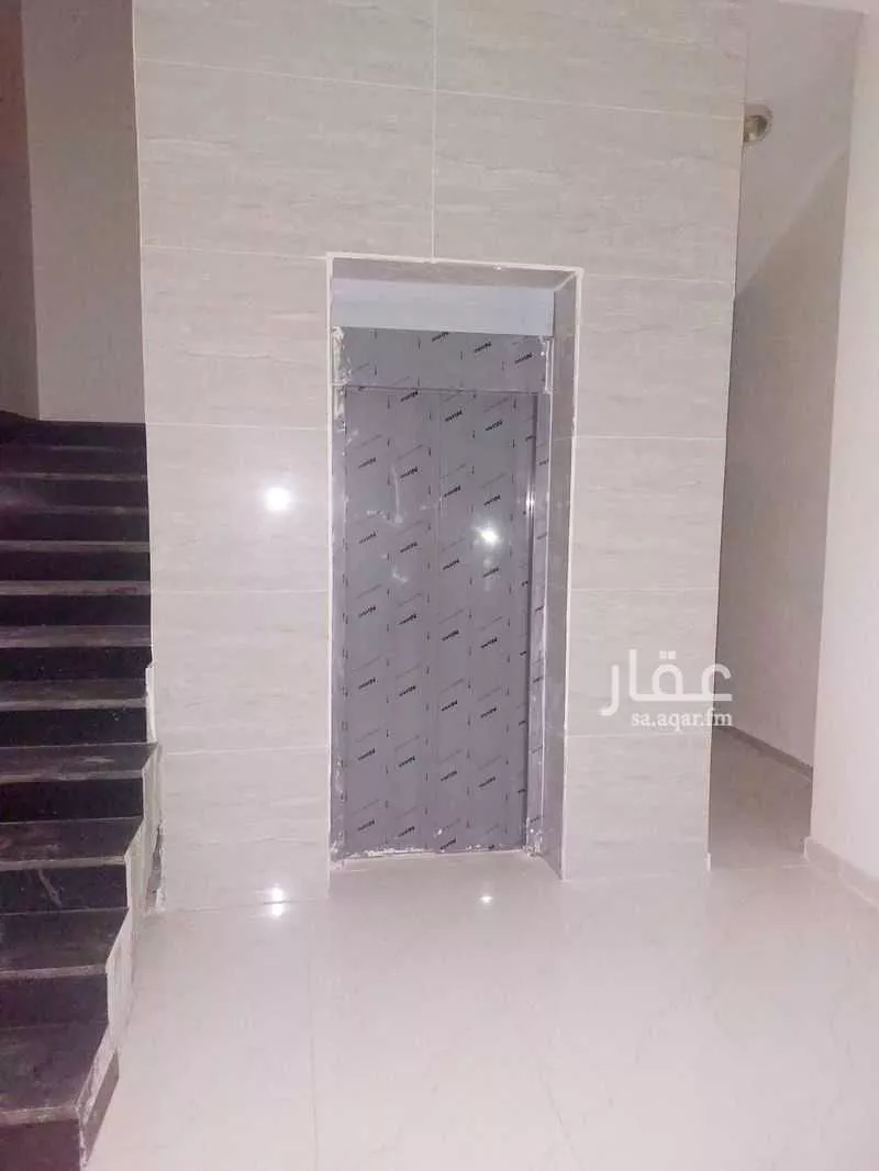 عمارة 958 م² في القادسية 4