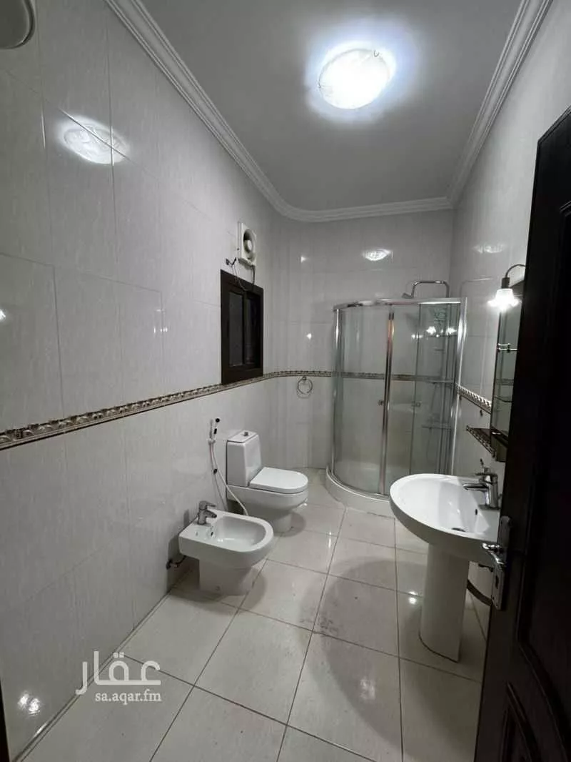 6 bedroom villa in Al Basateen 5