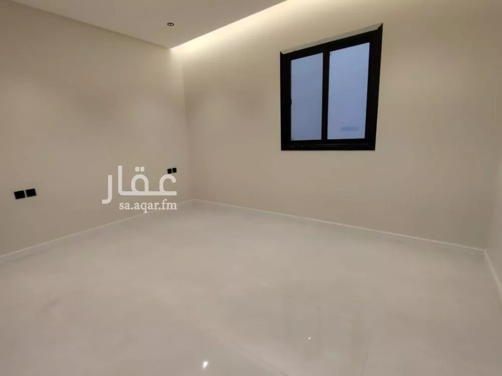 فيلا 6 غرف في العريجاء الغربية 3