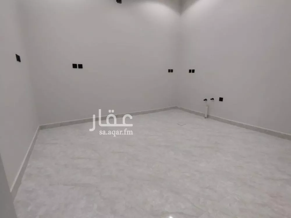3 bedroom floor in Dhahrat Namar 3
